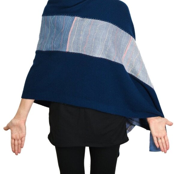 NWT ZCashmere by Sue Fleming The Perfect Poncho - Picture 3 of 3
